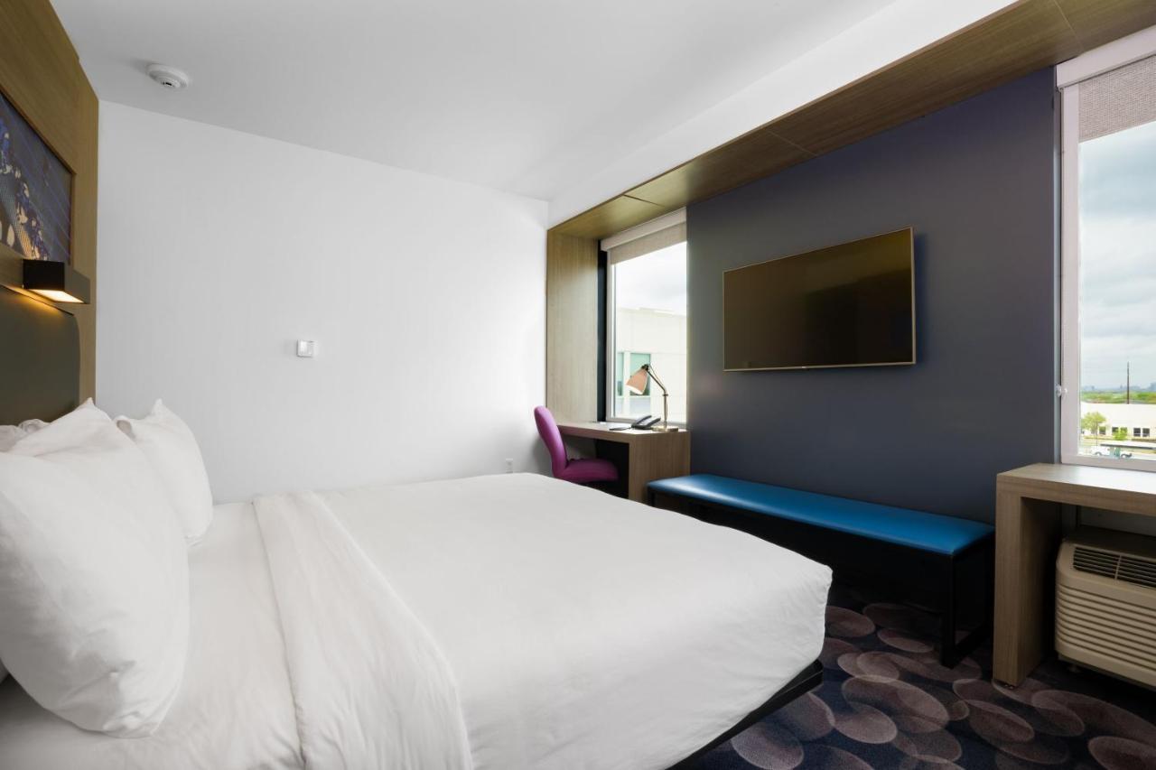 Aloft Austin Airport Exterior foto